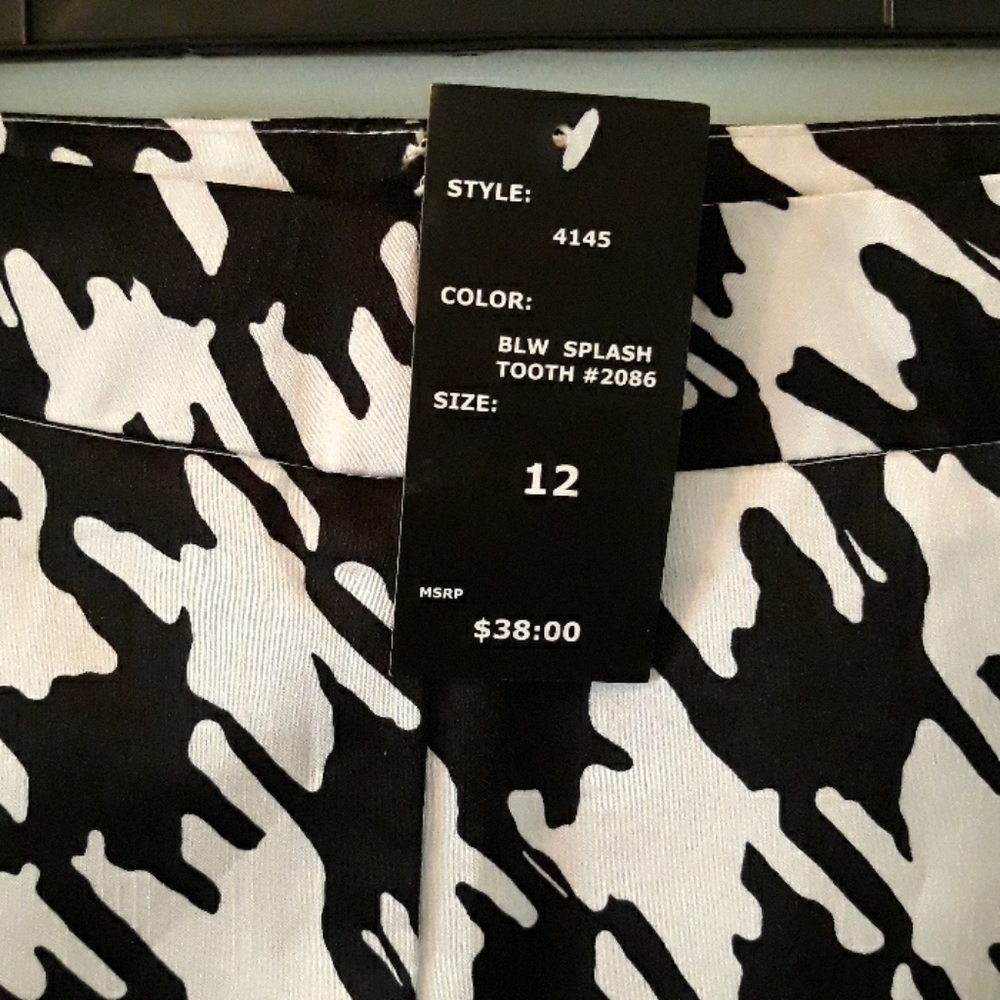 NWT Host Pick  Robert Louis  black and white skirt - Picture 2 of 3